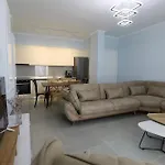 Eastwest Seaview Apartamento *