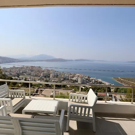 Eastwest Seaview Апартаменты Саранда
