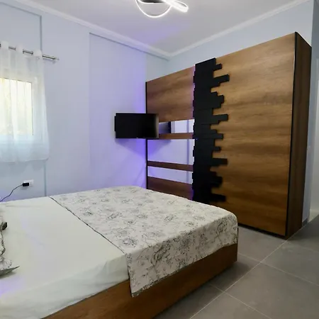 Eastwest Seaview Apartament