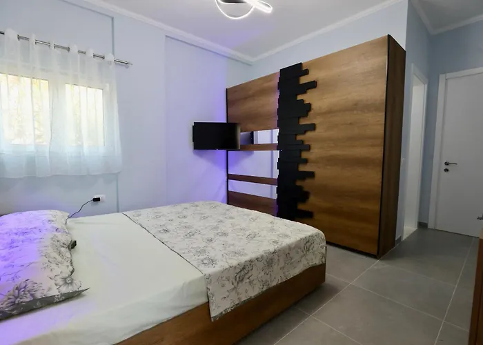 Eastwest Seaview Apartman